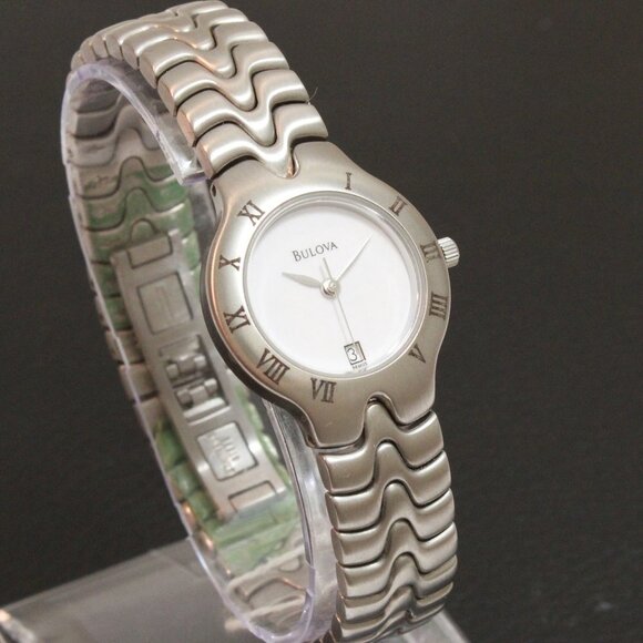 Bulova Contemporary Casual Watch Stainless Case Bracelet White Dial 25mm - Picture 2 of 11